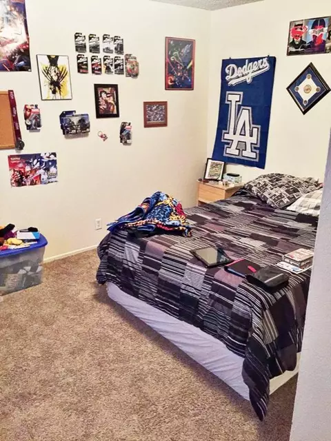 820 Lightcap St, Lancaster, CA 93535 photo 14