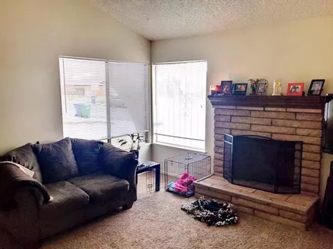820 Lightcap St, Lancaster, CA 93535 photo 3