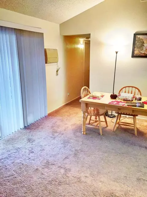 820 Lightcap St, Lancaster, CA 93535 photo 9