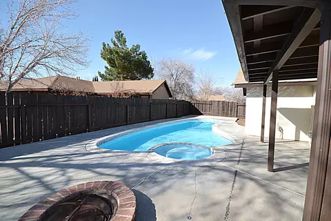 44101 Glenraven Rd, Lancaster, CA 93535 photo 18