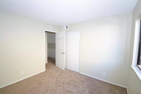 44101 Glenraven Rd, Lancaster, CA 93535 photo 14