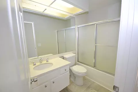 44101 Glenraven Rd, Lancaster, CA 93535 photo 17