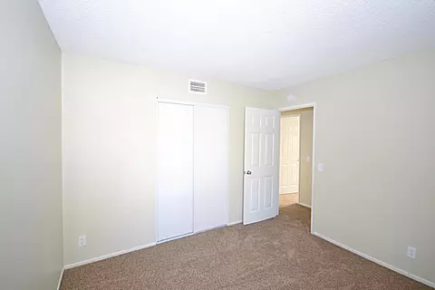 44101 Glenraven Rd, Lancaster, CA 93535 photo 16