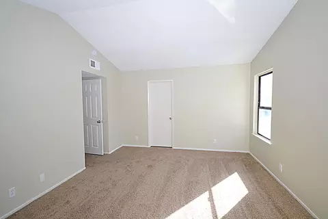 44101 Glenraven Rd, Lancaster, CA 93535 photo 9
