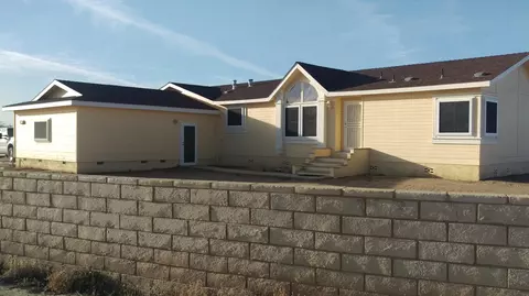 9833 Avenue D4 E, Lancaster, CA 93535 photo 2