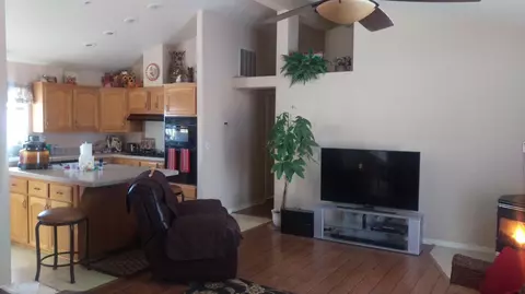 9833 Avenue D4 E, Lancaster, CA 93535 photo 9