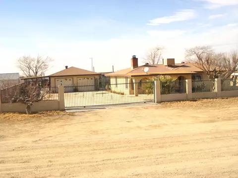 46047 20th St E, Lancaster, CA 93535 photo 1
