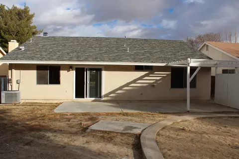 36615 Ramona Rd, Palmdale, CA 93550 photo 21