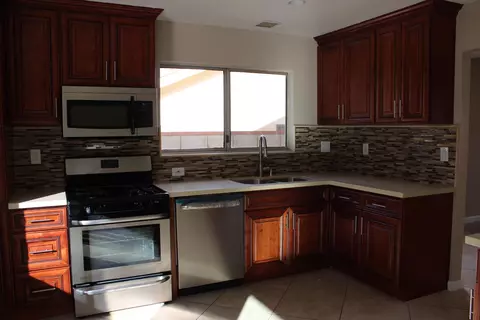 36615 Ramona Rd, Palmdale, CA 93550 photo 6