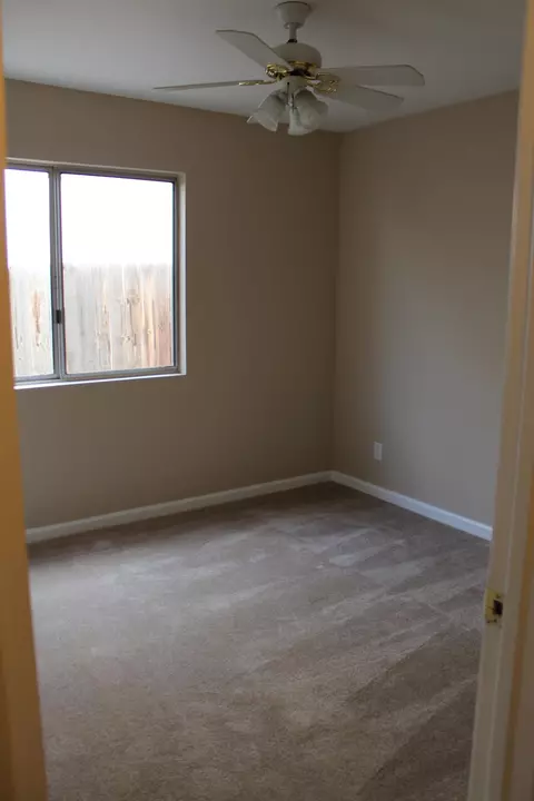 36615 Ramona Rd, Palmdale, CA 93550 photo 15