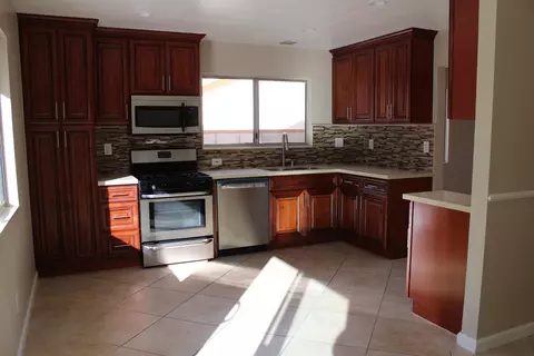 36615 Ramona Rd, Palmdale, CA 93550 photo 5