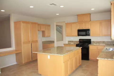 1140 Avenue K6 E, Lancaster, CA 93535 photo 3