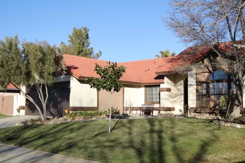 43116 11th St E, Lancaster, CA 93535 photo 1