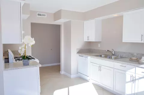 44721 2nd St E, Lancaster, CA 93535 photo 12