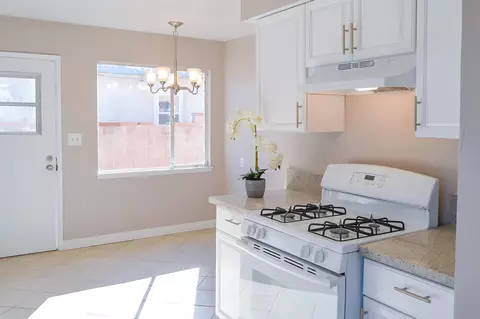 44721 2nd St E, Lancaster, CA 93535 photo 10