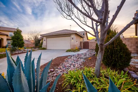 45819 Barham Ave, Lancaster, CA 93534 photo 4