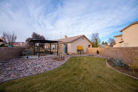 45819 Barham Ave, Lancaster, CA 93534 photo 28