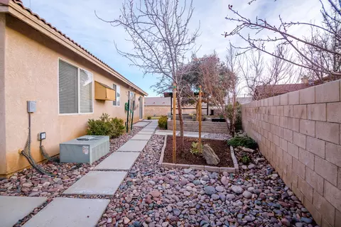 45819 Barham Ave, Lancaster, CA 93534 photo 41