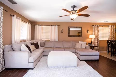 43509 Hampton St, Lancaster, CA 93536 photo 7