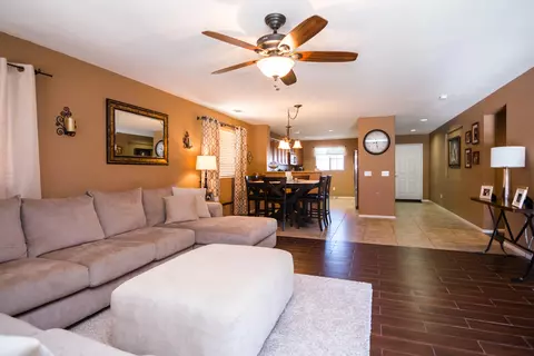 43509 Hampton St, Lancaster, CA 93536 photo 9
