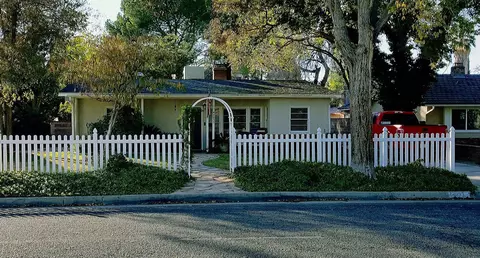 44833 Kingtree Ave, Lancaster, CA 93534 photo 2