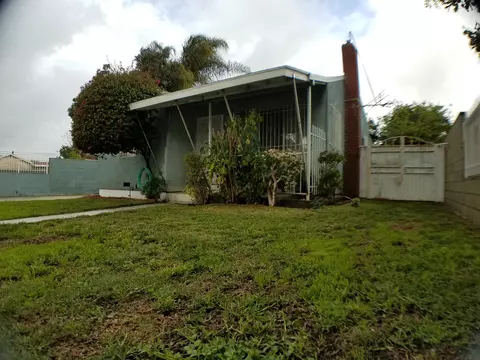 4933 San Juan St E, Compton, CA 90221 photo 1