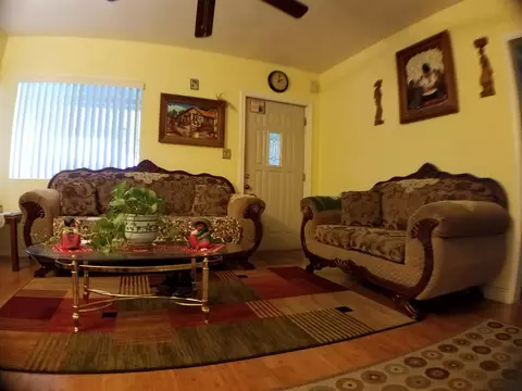 4933 San Juan St E, Compton, CA 90221 photo 4