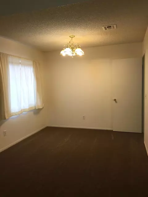 1108 Lightcap St, Lancaster, CA 93535 photo 9