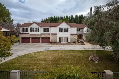 2610 Still Meadow Ln, Lancaster, CA 93536 photo 4