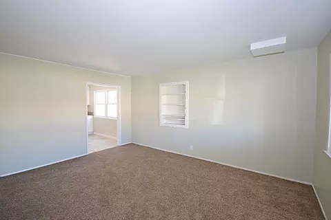 44303 Heaton Ave, Lancaster, CA 93534 photo 2
