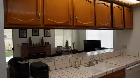 1554 Bluebell St, Lancaster, CA 93535 photo 8