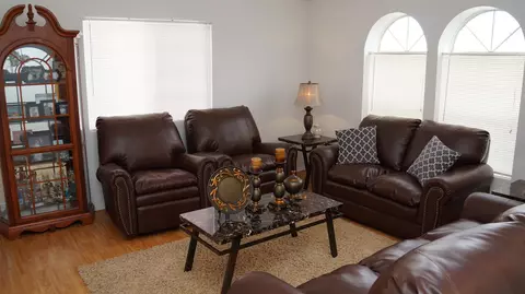 1554 Bluebell St, Lancaster, CA 93535 photo 3
