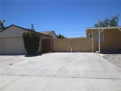 45449 Newtree Ave, Lancaster, CA 93534 photo 2