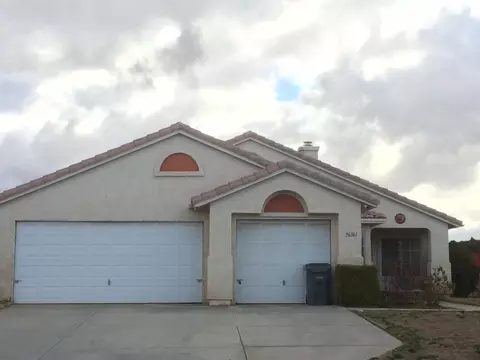 36361 Blacksmith Dr, Palmdale, CA 93550 photo 2