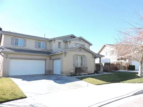 4816 Spur St, Lancaster, CA 93536 photo 1