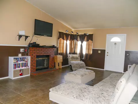 37613 Barrinson St, Palmdale, CA 93550 photo 15