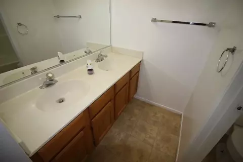 4811 Harbor Ct, Palmdale, CA 93552 photo 12