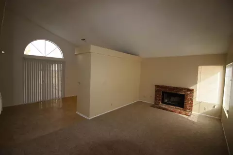 4811 Harbor Ct, Palmdale, CA 93552 photo 3