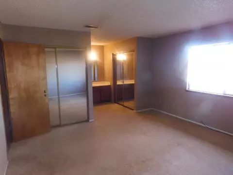 40748 154th St E, Lake Los Angeles, CA 93535 photo 17