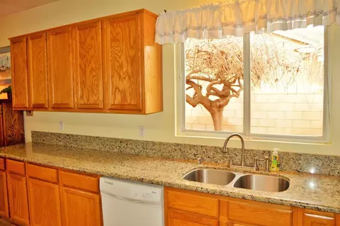 43243 Durango Ln, Lancaster, CA 93536 photo 17