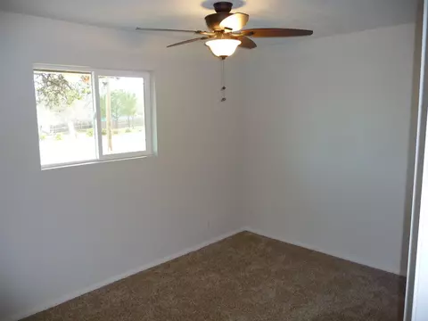 21591 San Gabriel Dr, Tehachapi, CA 93561 photo 6