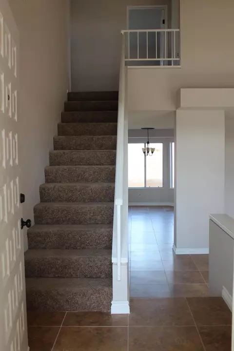 2319 Gregory Ave, Palmdale, CA 93550 photo 2