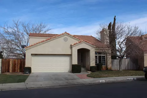 2319 Gregory Ave, Palmdale, CA 93550 photo 1