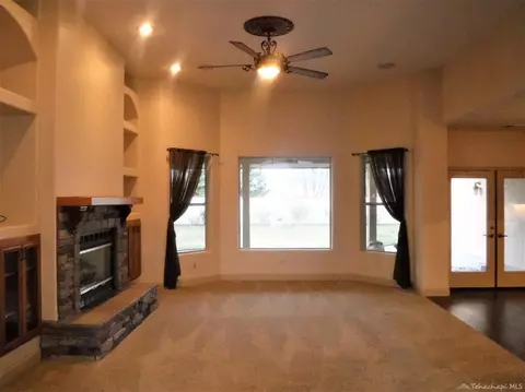 403 Jasmine Ct, Tehachapi, CA 93561 photo 12
