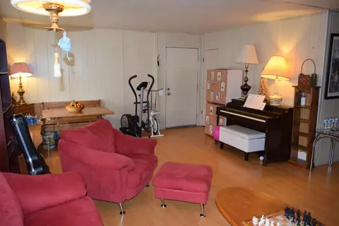 43850 20th Street St E #14, Lancaster, CA 93535 photo 5