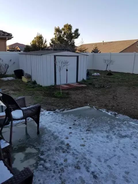 913 Valerie Ln, Tehachapi, CA 93561 photo 8