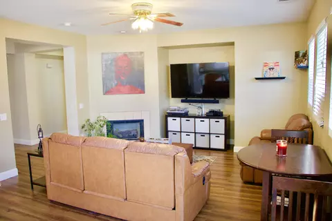 44262 Sunmist, Lancaster, CA 93535 photo 12