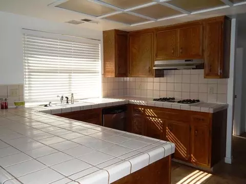 43512 Sierra Vista Dr, Lancaster, CA 93536 photo 9
