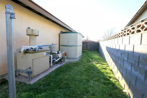 43512 Sierra Vista Dr, Lancaster, CA 93536 photo 63