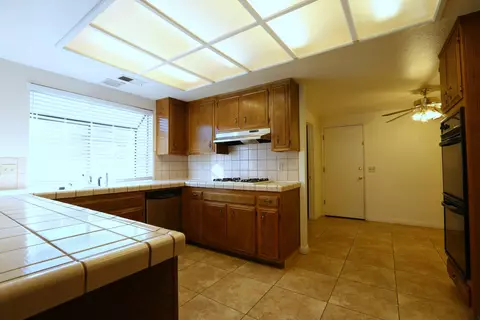 43512 Sierra Vista Dr, Lancaster, CA 93536 photo 41
